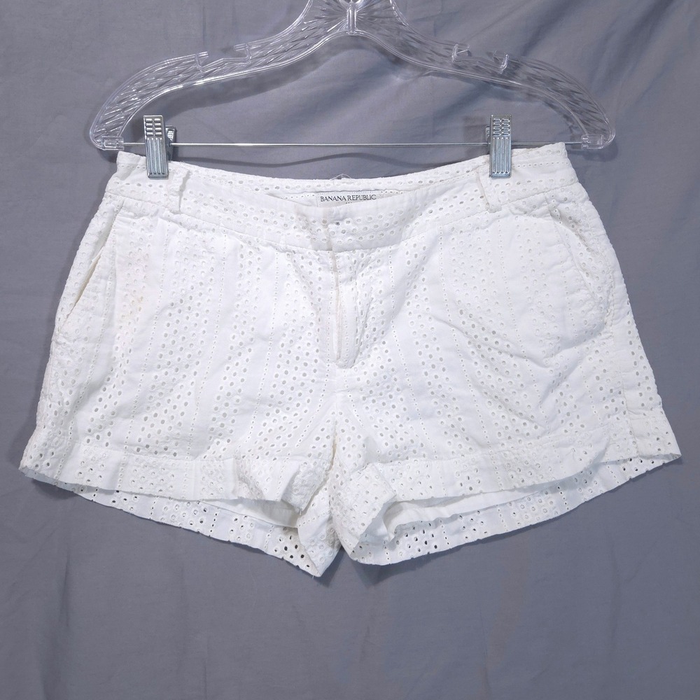 Banana Republic Ryan Fit White Eyelet Shorts Womens 4 Cotton Coastal Preppy‎